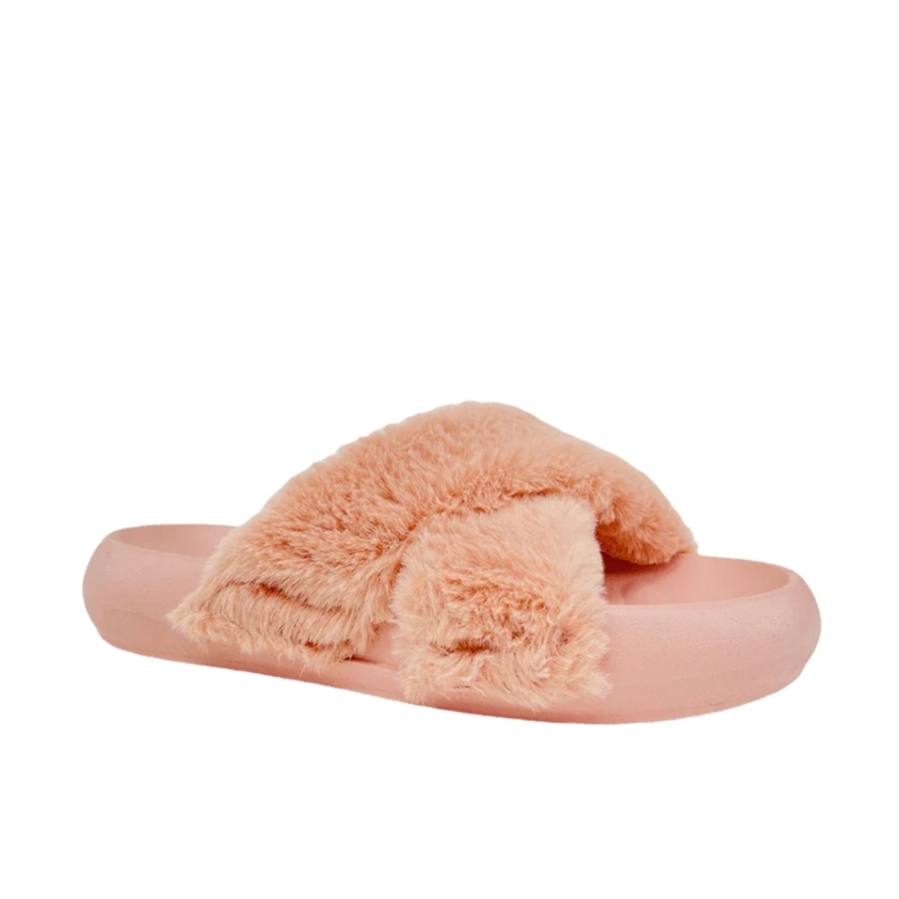 Qupid Pink Fluff Slippers NWT 7